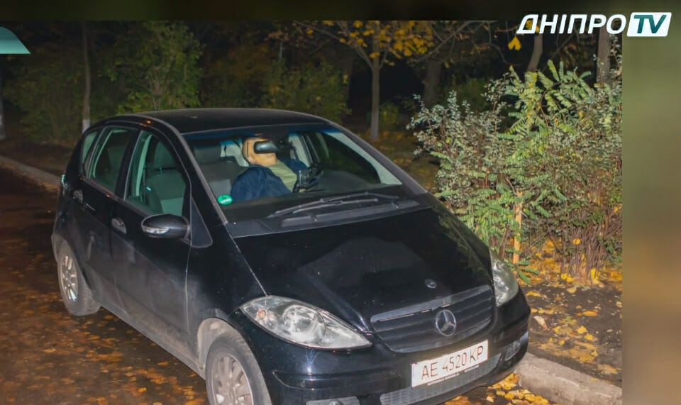 в іномарці та повінь у місті
