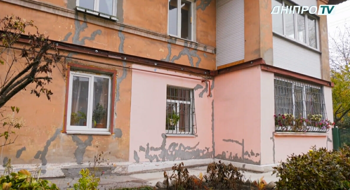патруль порятунок просівшого будинку