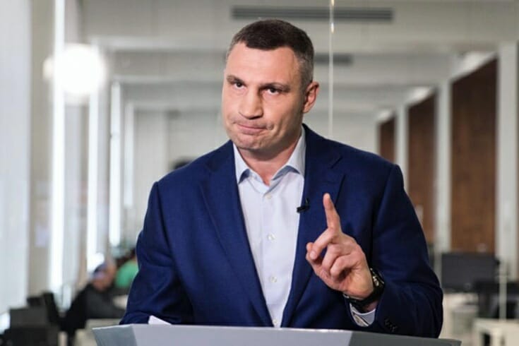 Це зображення має порожній атрибут alt; ім'я файлу 15-letnij-syn-vitalija-klichko-uzhe-pereros-198-santimetrovogo-vladimira-klichko-foto_159419691791413925.jpg
