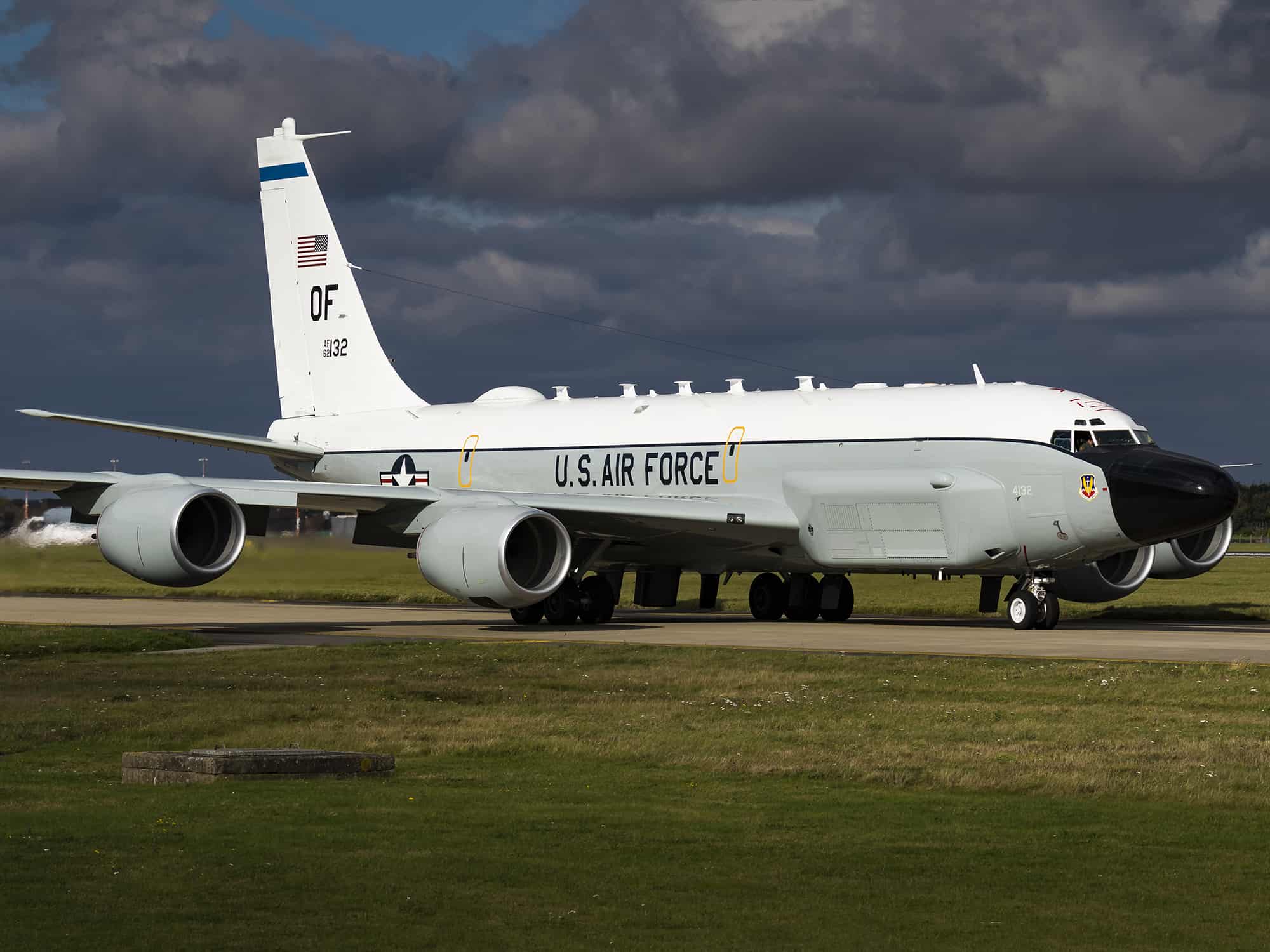 Боинг 135. Boeing RC-135w. Самолет Boeing RC 135w Rivet Joint. RC-135w Rivet Joint. ВВС RC-135w Rivet Joint.