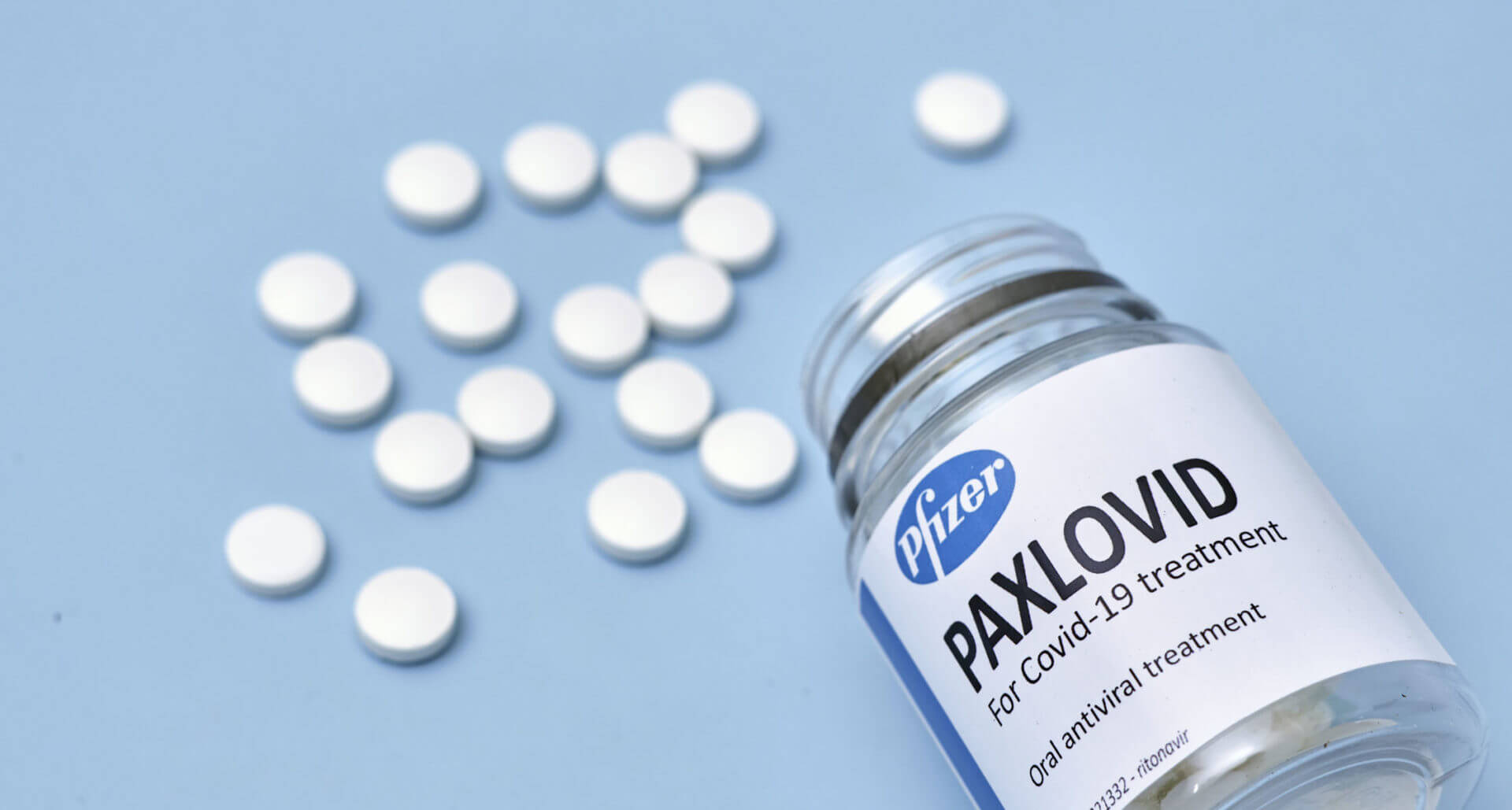 Tashkent, Uzbekistan – November 9, 2021: New Paxlovid Pill For COVID. Oral antiviral Paxlovid pills reduces COVID-19 risks. Pfizers paxlovid lowers COVID hospitalization and death
