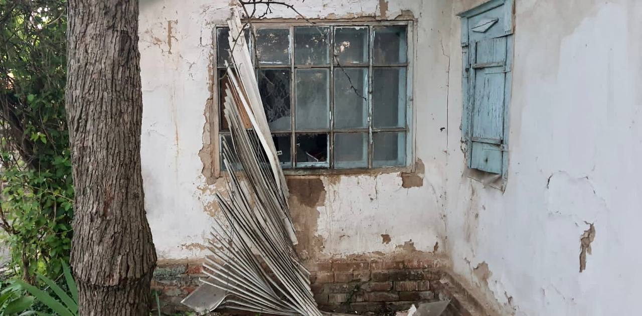 Внаслідок атаки на Нікополь пошкоджено 6 приватних будинків, газогін та лінії ектропередач, – Микола Лукашук