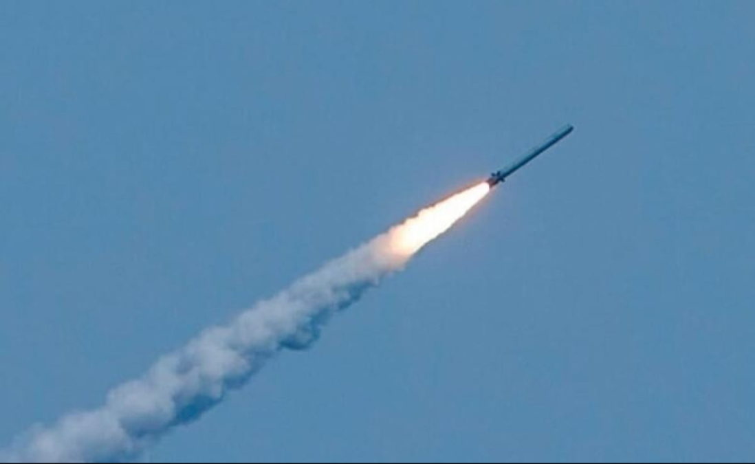 Над Дніпровським районом збили ворожу ракету Х-59