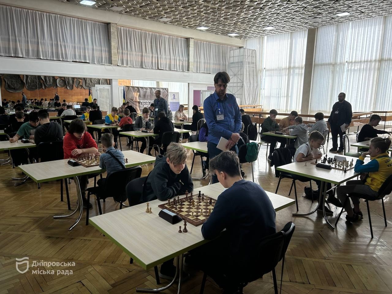 Понад 80 учасників: у Дніпрі проходить Чемпіонат України з шахів серед юнаків та дівчат до 16 років