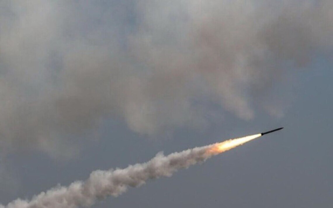 рф поцілила ракетами по енергооб’єктах на Дніпропетровщині, поранено людину