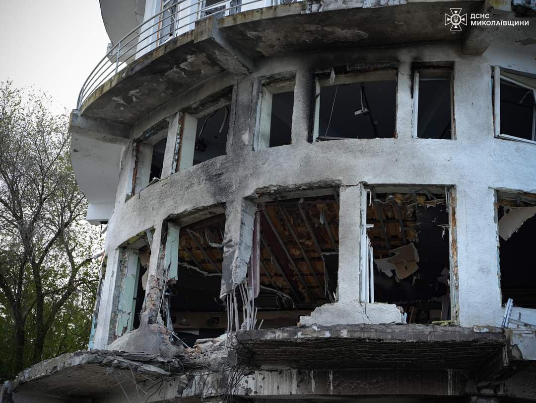 Уночі окупанти скерували на Україну ракети і дрони — є руйнування