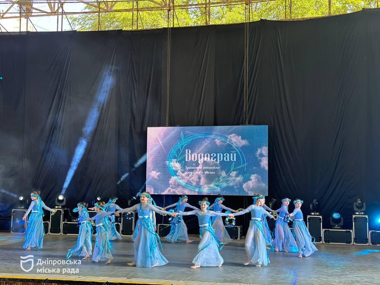 Літній театр парку Шевченка у Дніпрі приймав дитячий вокально-хореографічний фестиваль «Дніпровські Зіроньки»