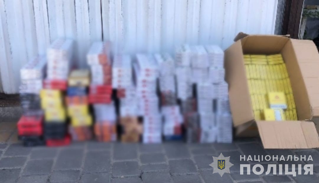 5600 цигарок та майже 800 літрів алкоголю: у Кам’янському поліцейські вилучили підакцизних товарів на понад 330 тисяч гривень