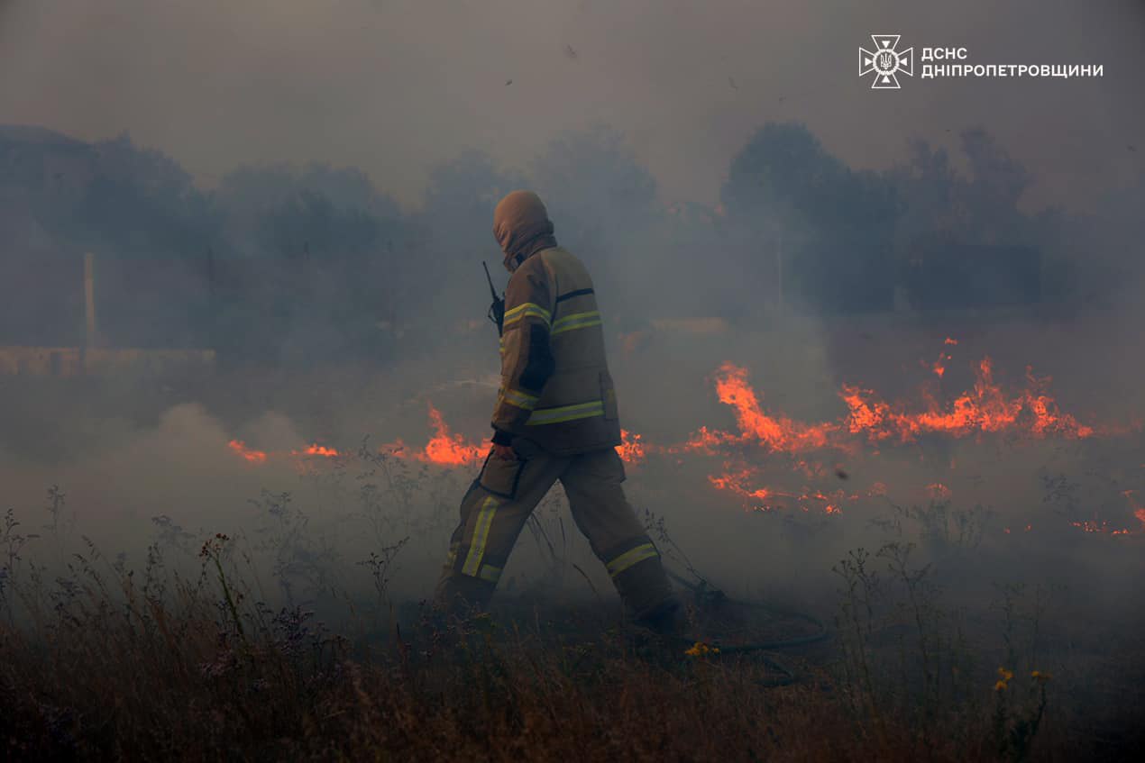 Масштабна пожежа, що сталася в Єлизаветівці Дніпровського району, локалізована