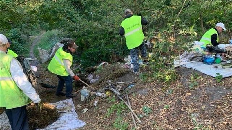 Дніпро продовжує боротись зі стихійними сміттєзвалищами: з початку року  вивезли більше ніж 3 тис. тонн сміття