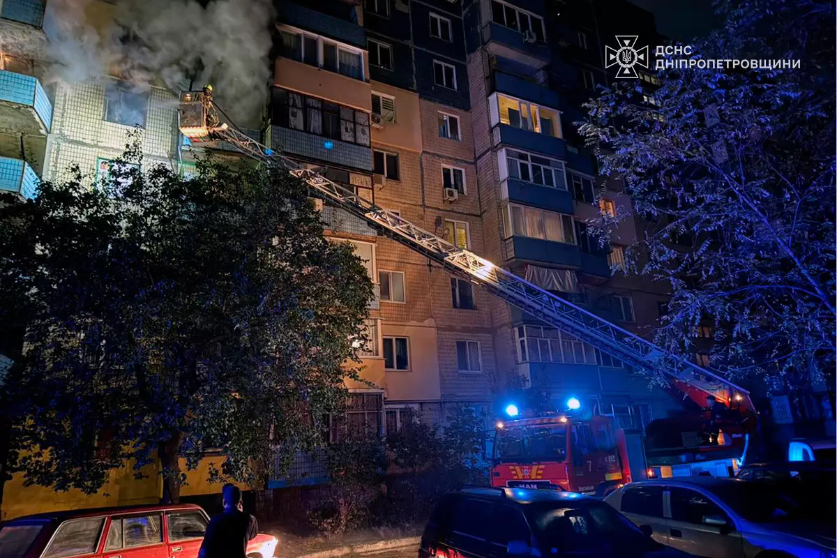 Тіло людини виявили на пожежі у Кам’янському