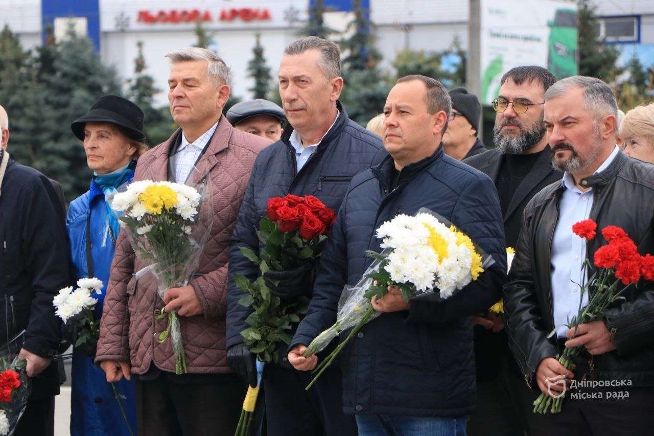 81 рік з дня визволення міста від фашистських загарбників: у Дніпрі вшанували пам’ять полеглих героїв