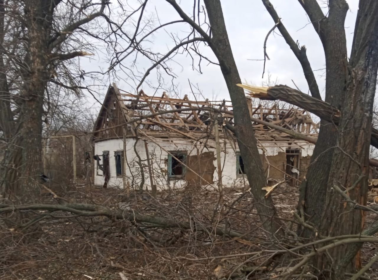 Ворог б’є по Дніпропетровщині: постраждали Нікопольщина та Синельниківщина