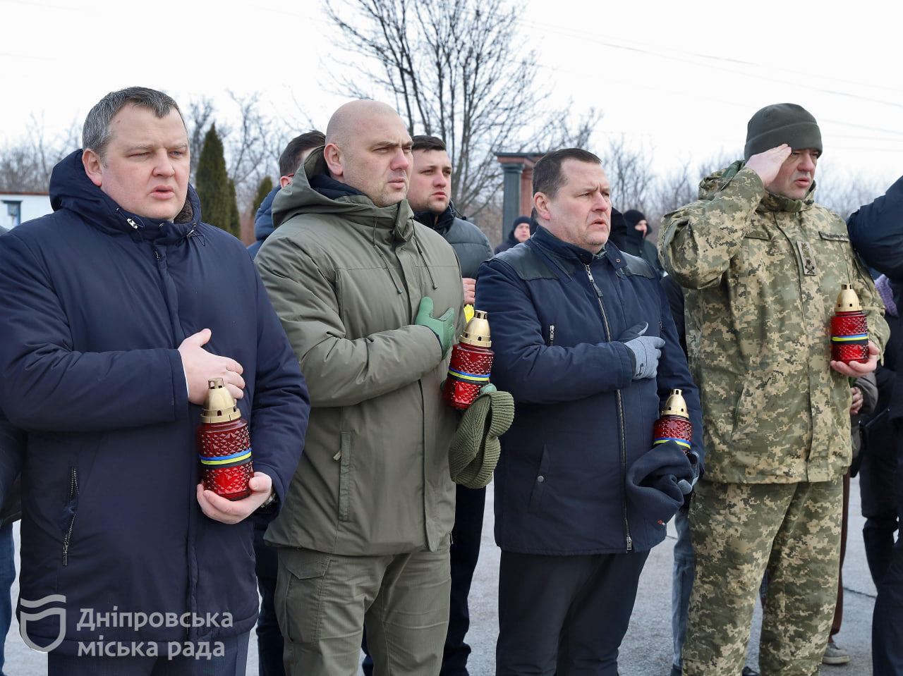 У третю річницю повномасштабного вторгнення Дніпро вшановує пам’ять українських оборонців  