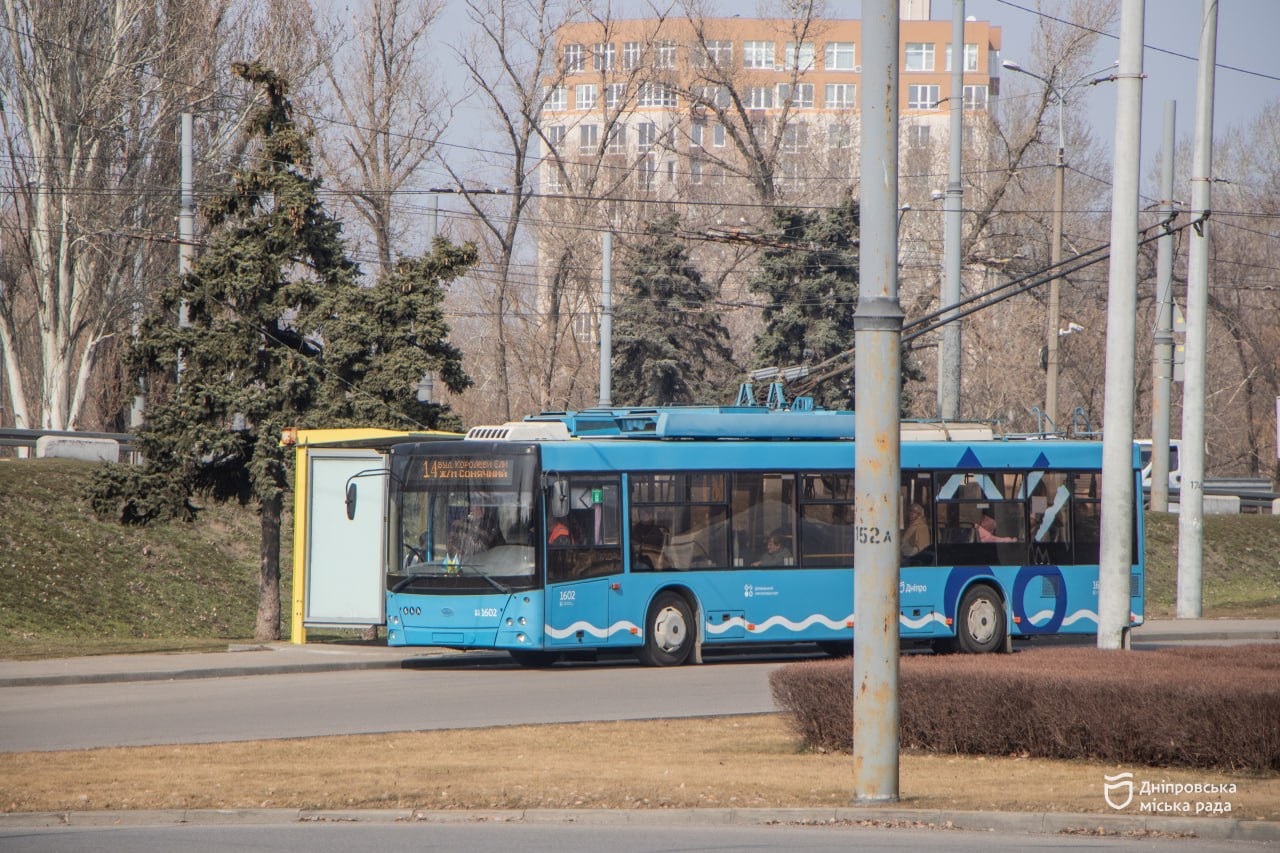 У Дніпрі більше ніж 50 % тролейбусів пристосовані до перевезення людей з інвалідністю