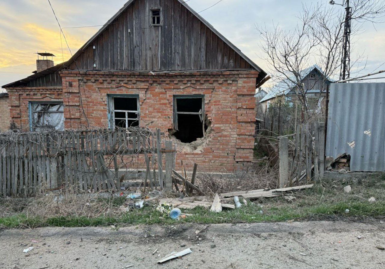 У Нікополі рашисти вбили людину. Загалом за день Нікопольщина пережила понад півтора десятка обстрілів