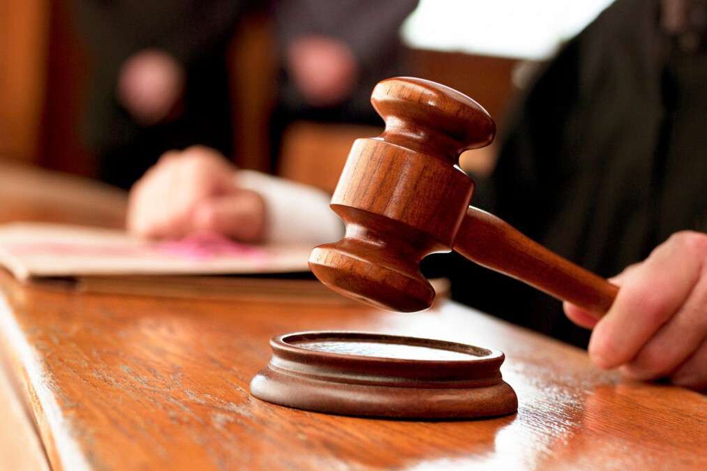 На Дніпропетровщині троє чоловіків отримали довічне ув’язнення за жорстоке вбивство фермера