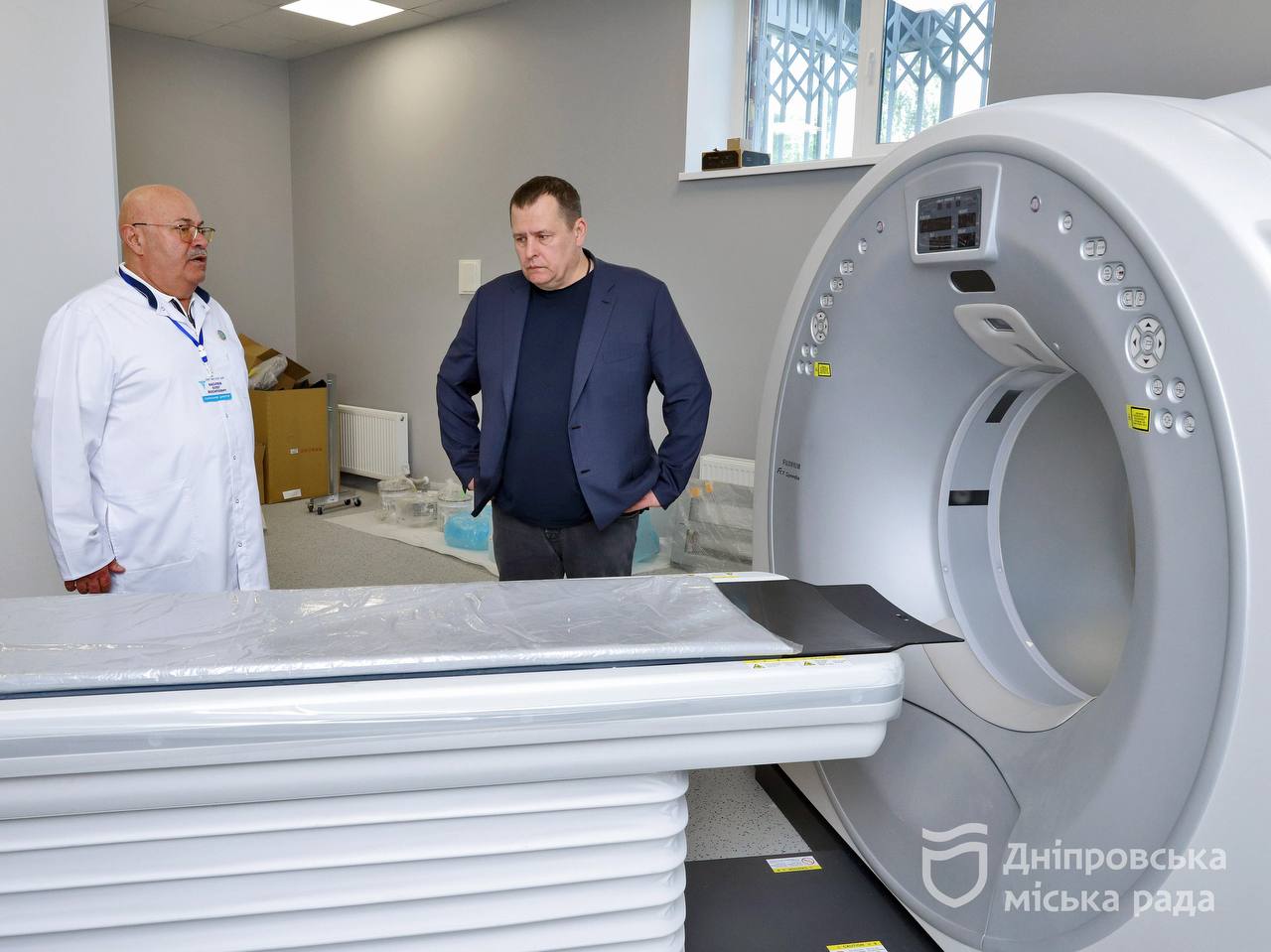 Попри виклики війни Дніпро оновлює обладнання у міських лікарнях — власним коштом та залучаючи допомогу міжнародних партнерів