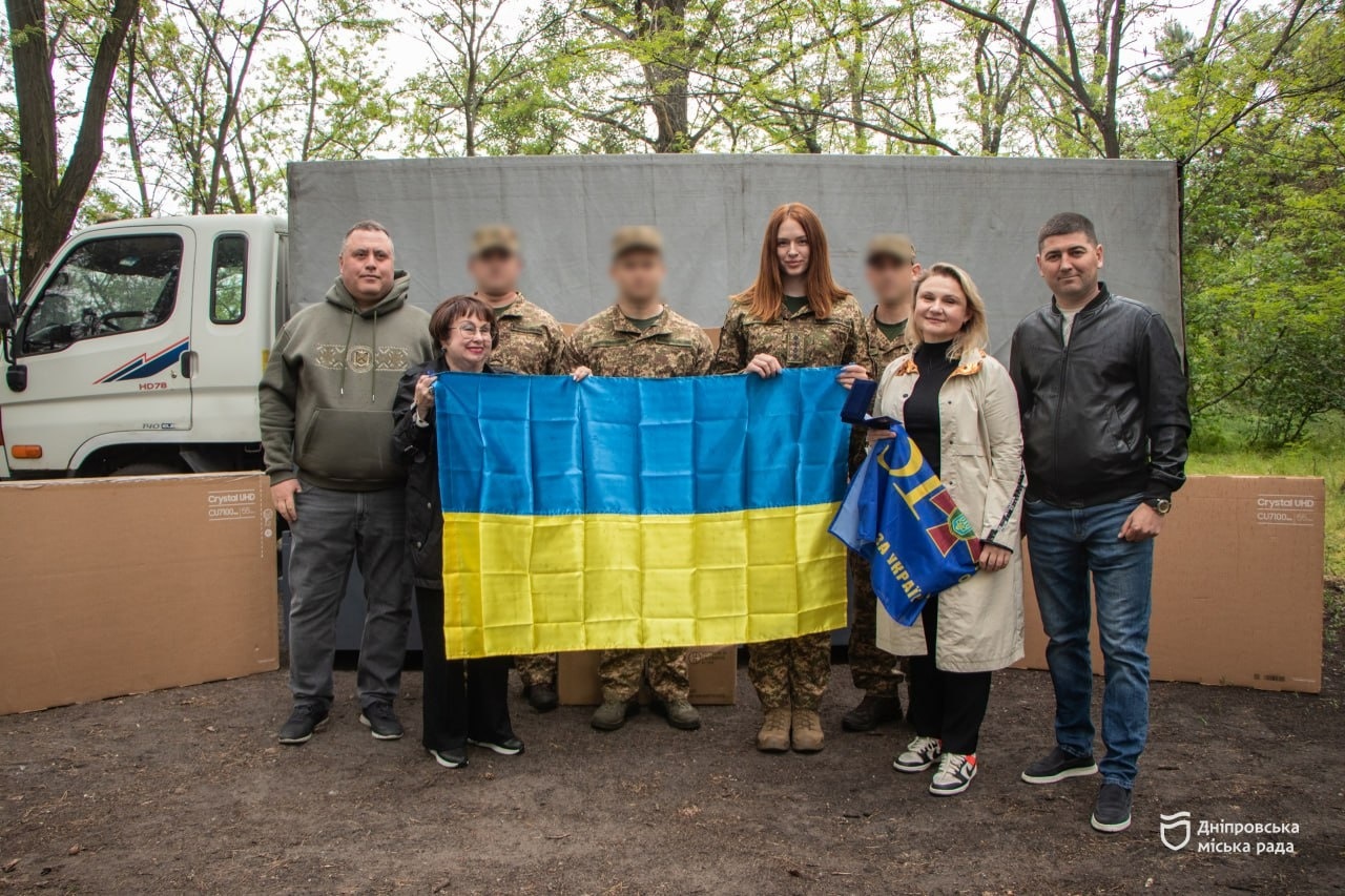 «Усе це допоможе більш надійно обороняти цивільне населення та Дніпро. Це значний внесок у роботу Національної гвардії та української армії», — військові про чергову допомогу від Дніпра