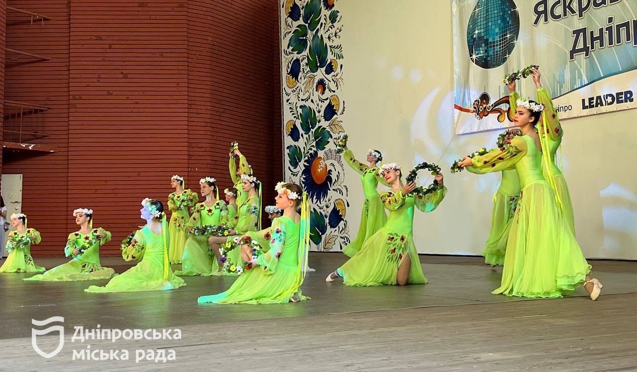 Понад 50 незабутніх номерів: у Дніпрі відбувся звітний концерт «Яскраві діти Дніпра»