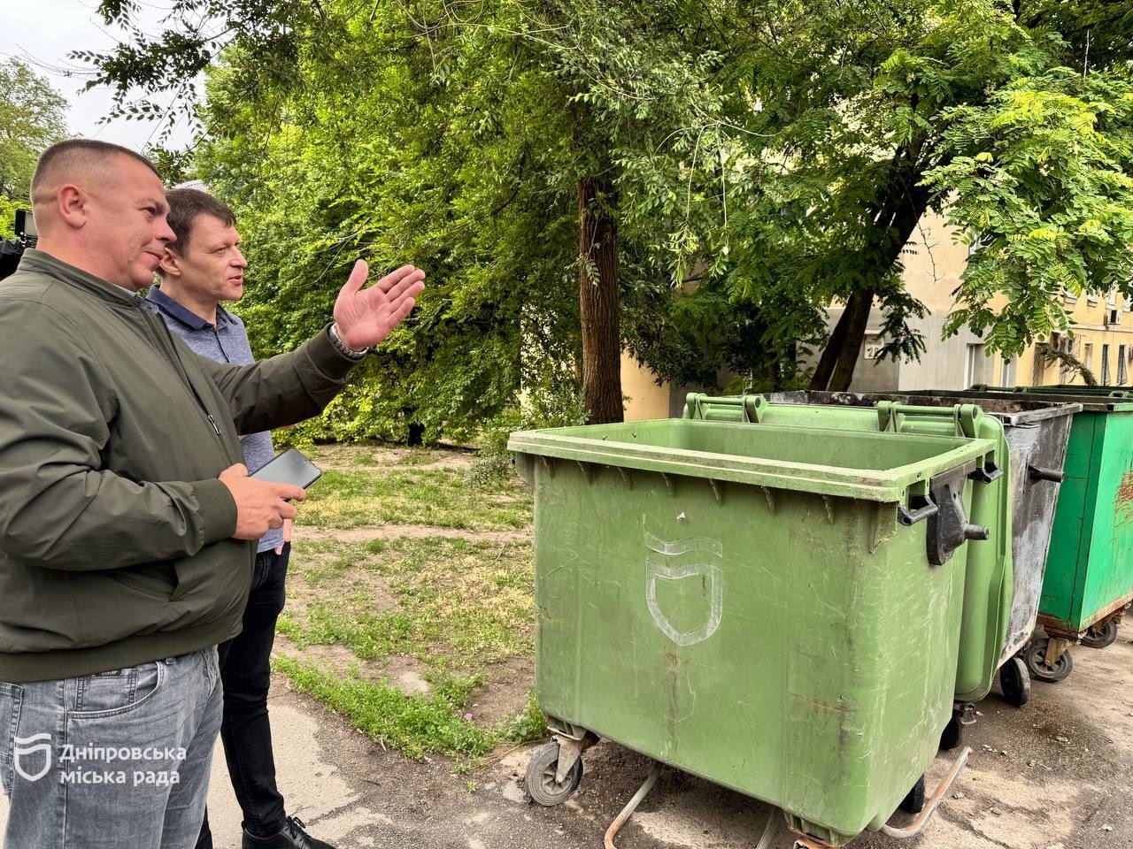 У Дніпрі посилили боротьбу зі стихійними звалищами та безвідповідальними перевізниками сміття: два порушники спіймані на гарячому