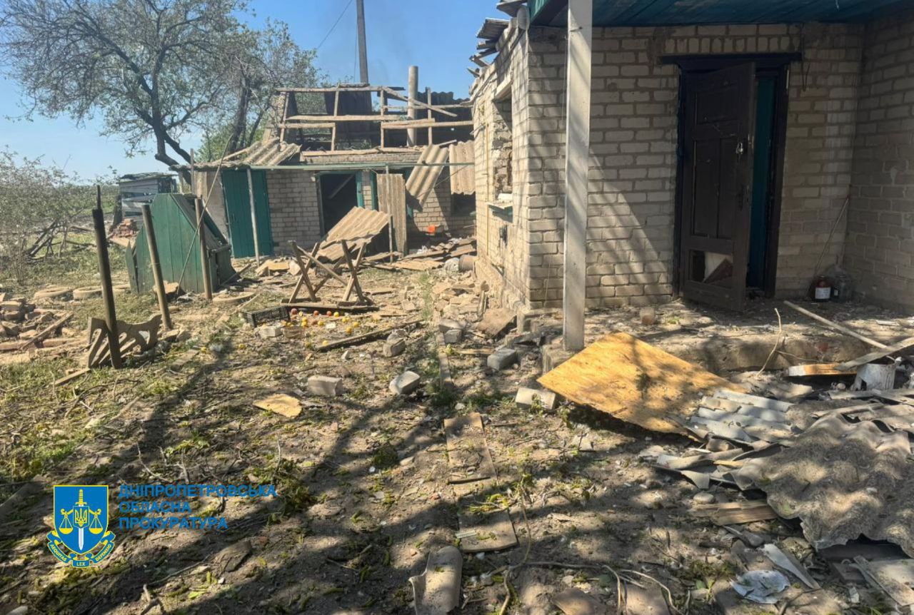 Ворог вдарив по Новопавлівській громаді на Дніпропетровщині: загинув чоловік
