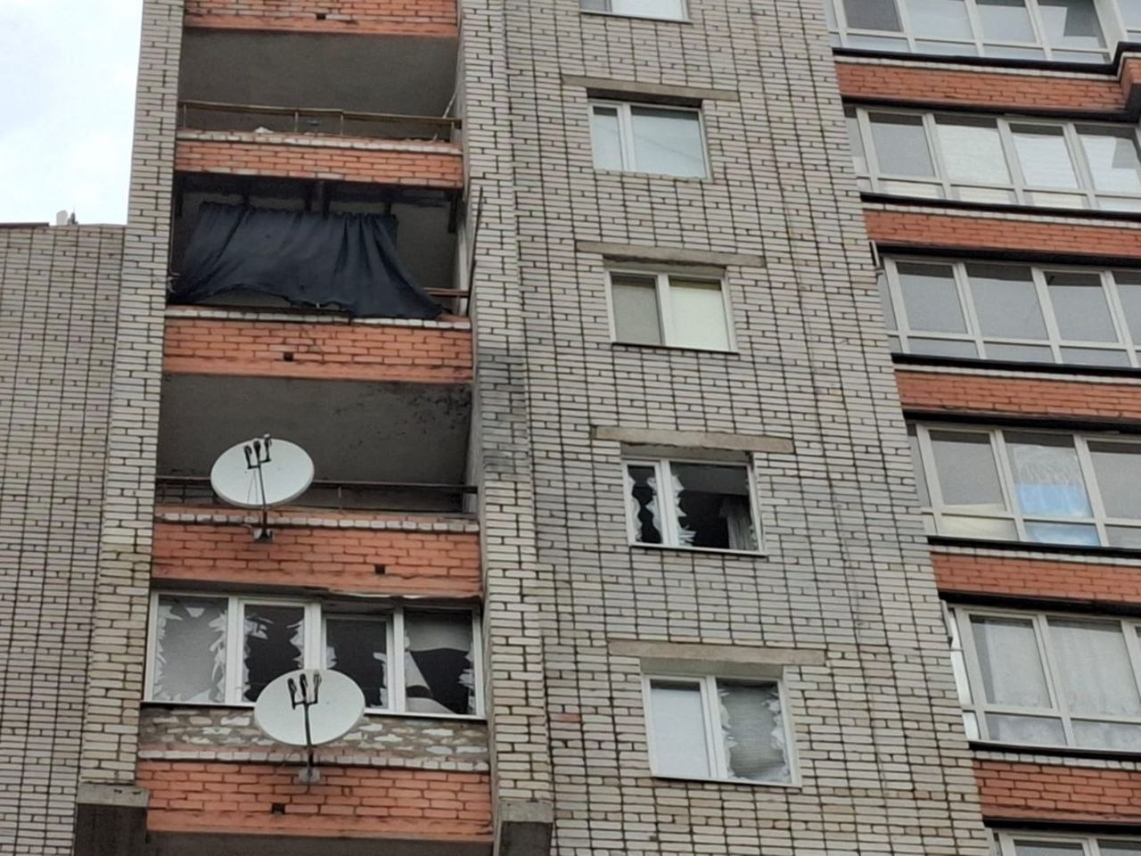 Протягом дня росіяни били по Дніпропетровщині дронами та артилерією: є постраждалі