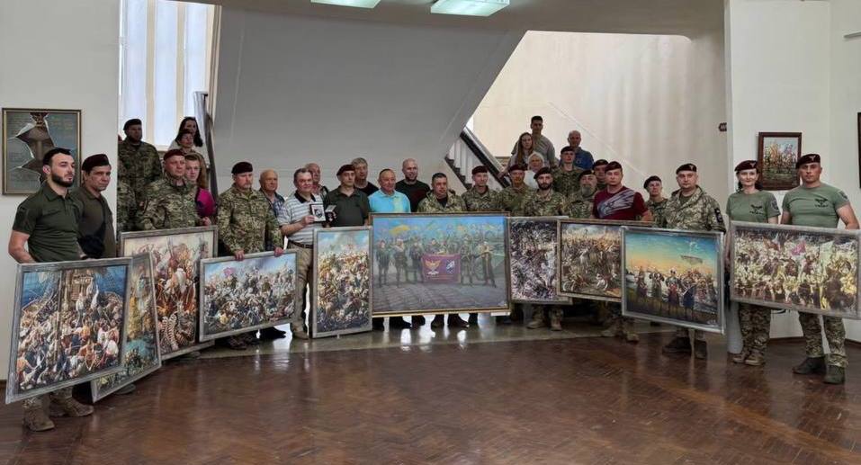 450 тис. грн донатів для 25 Січеславської бригади та картини для підрозділів: у Дніпрі пройшла виставка-аукціон картин