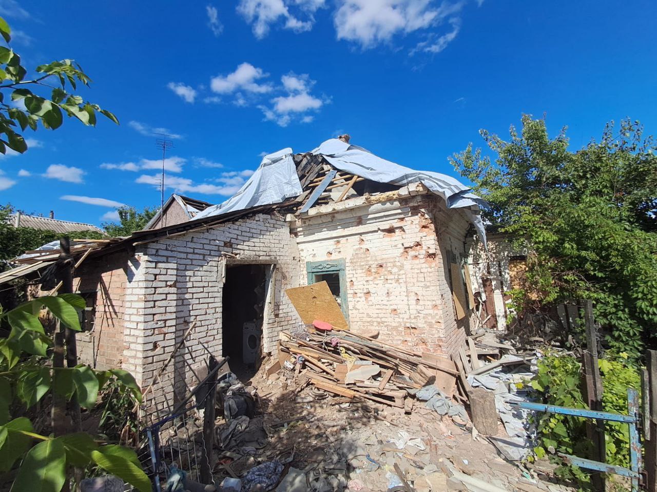 Обстріли Нікопольщини та Синельниківщини: є руйнування