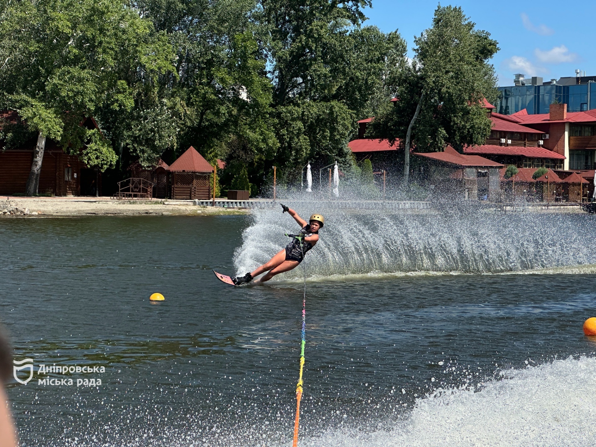 Дніпро виховує чемпіонів з воднолижного спорту та вейкбордингу