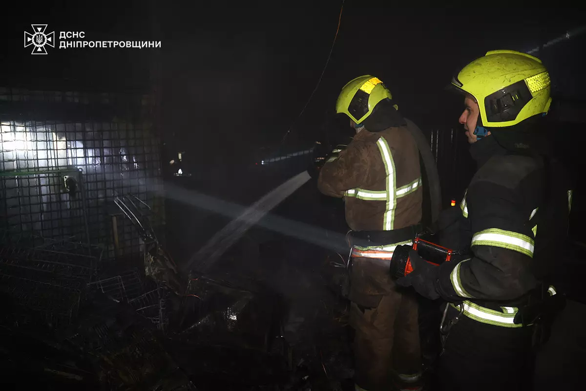 У Слобожанському горів склад: пожежу загасили - 27.10.2025