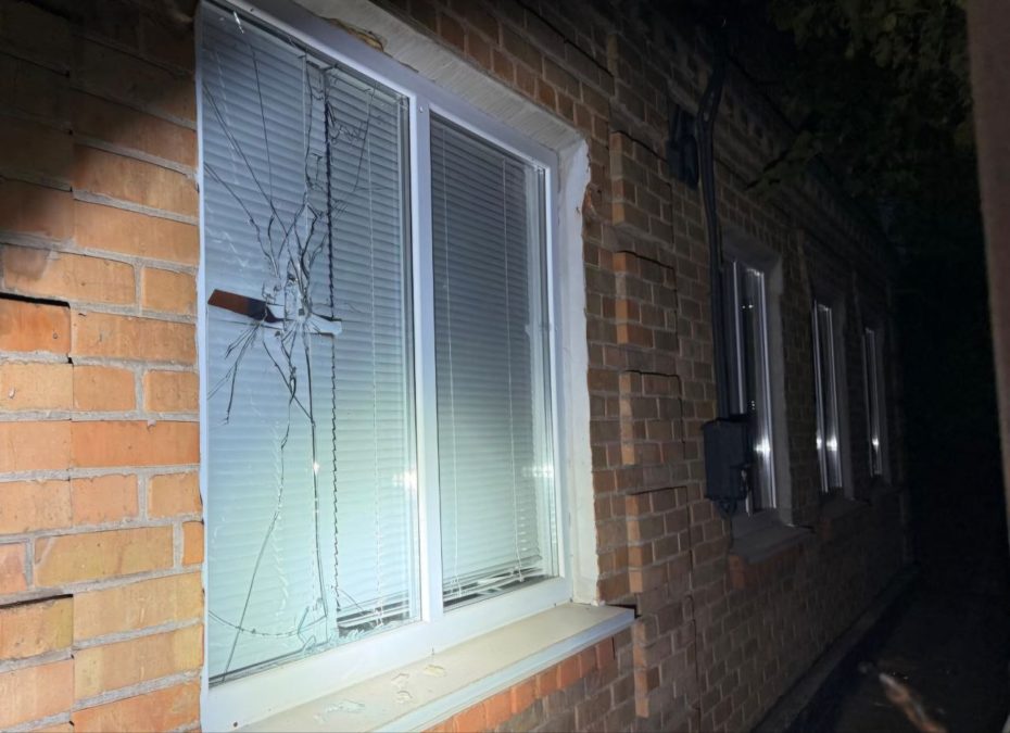 Обстріли Дніпропетровщини вночі 8.10.2025: 5 постраждалих