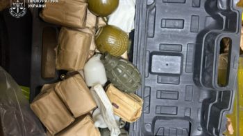 Торгівля зброєю: затримали 2 дніпрян - 9.10.2025
