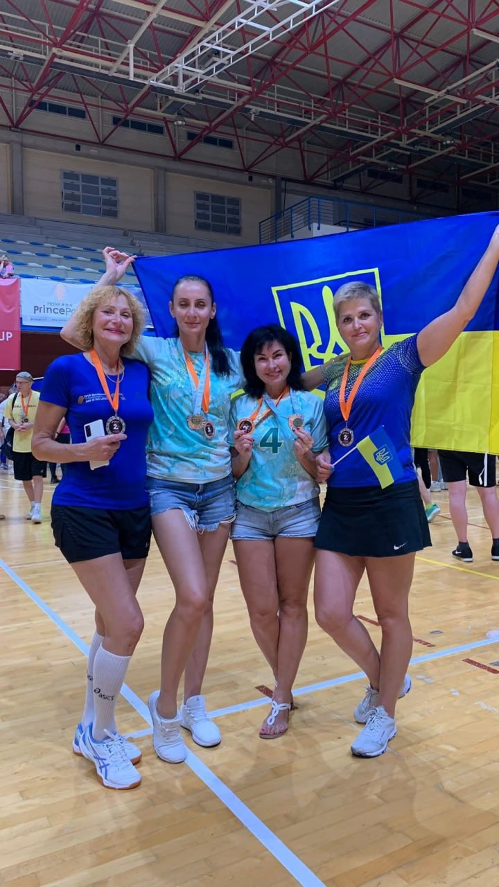 Волейболісти з Дніпра та Шахтарська стали призерами чемпіонату світу серед ветеранів в Іспанії 2025