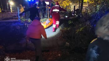 Врятували від самогубства: дівчина стрибнула з мосту 20.10.2025