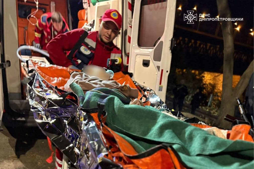 Врятували від самогубства: дівчина стрибнула з мосту 20.10.2025