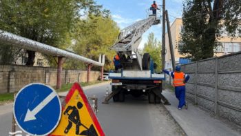 Вулиця Івана Пулюя: оновлюють зовнішнє освітлення у Дніпрі 8.10.2025