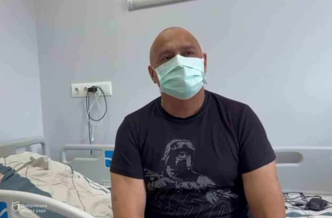 У лікарні Дніпра вперше здійснили аутотрансплантацію клітин дорослому пацієнту 2025