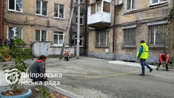 Борис Філатов: під контролем ремонти асфальтного покриття на прибудинкових територіях пр. Сергія Нігояна 9.10.2025