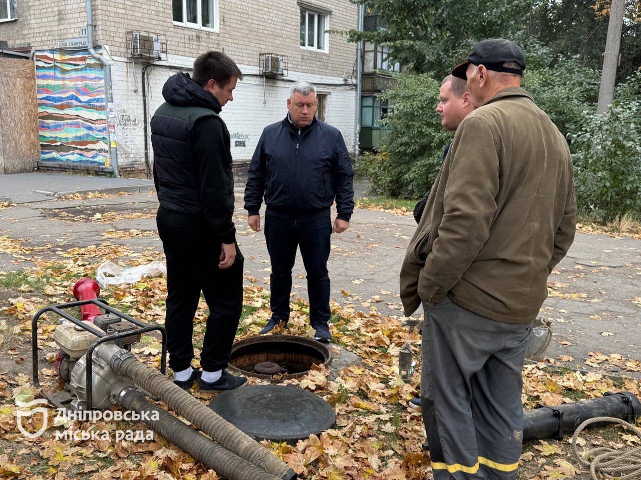 Дніпро посилює протипожежний захист міста — 289 гідрантів оновлено 12.10.2025