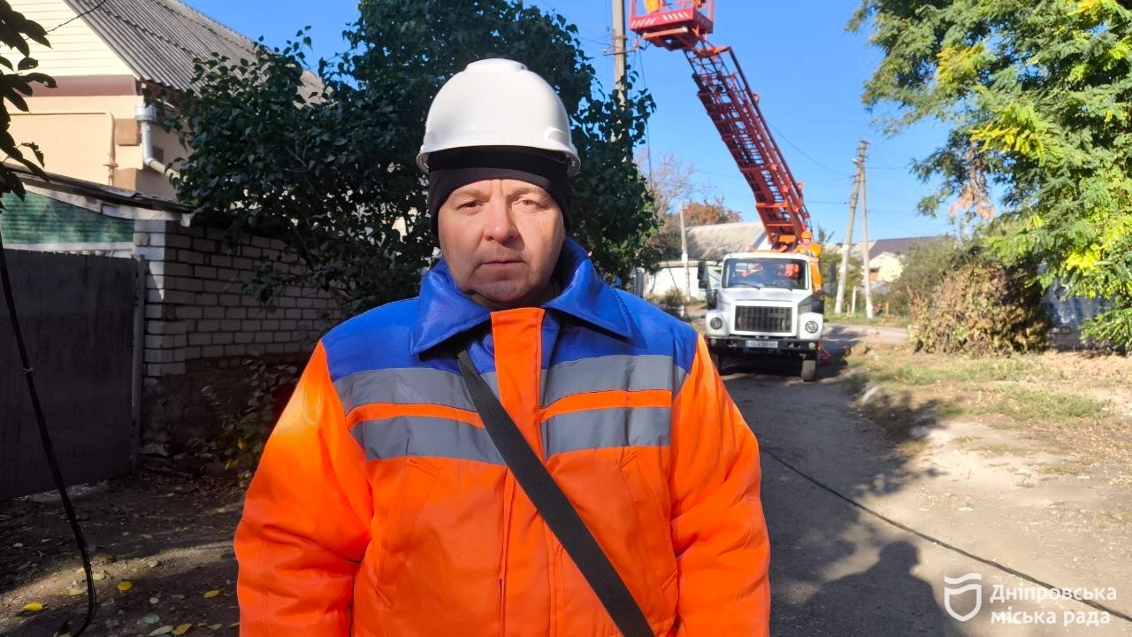 У Дніпрі модернізують мережі зовнішнього освітлення 15.10.2025