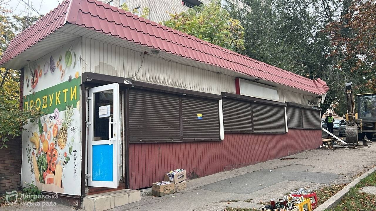 Дніпровська міська рада повернула громаді незаконно захоплену земельну ділянку по вул. Сергія Подолинського, 28-К