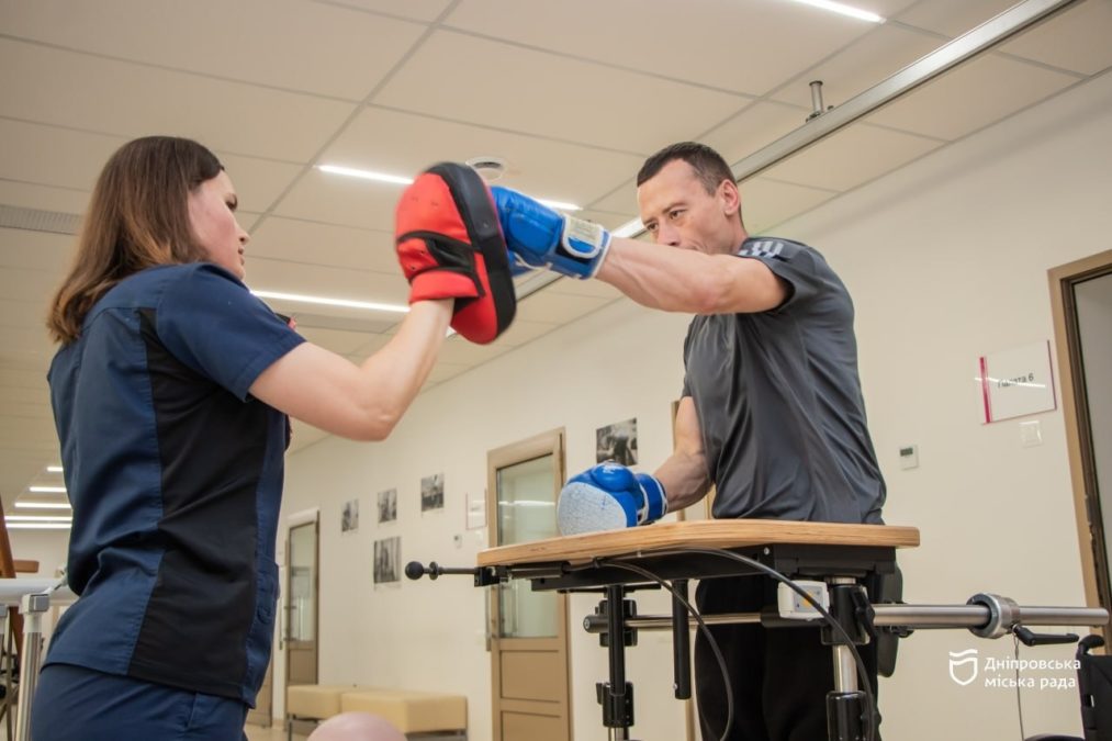 Військовий Дмитро реабілітується після поранення 23.10.2025