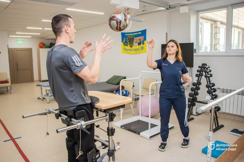 Військовий Дмитро реабілітується після поранення 23.10.2025