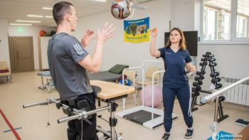 Військовий Дмитро реабілітується після поранення 23.10.2025