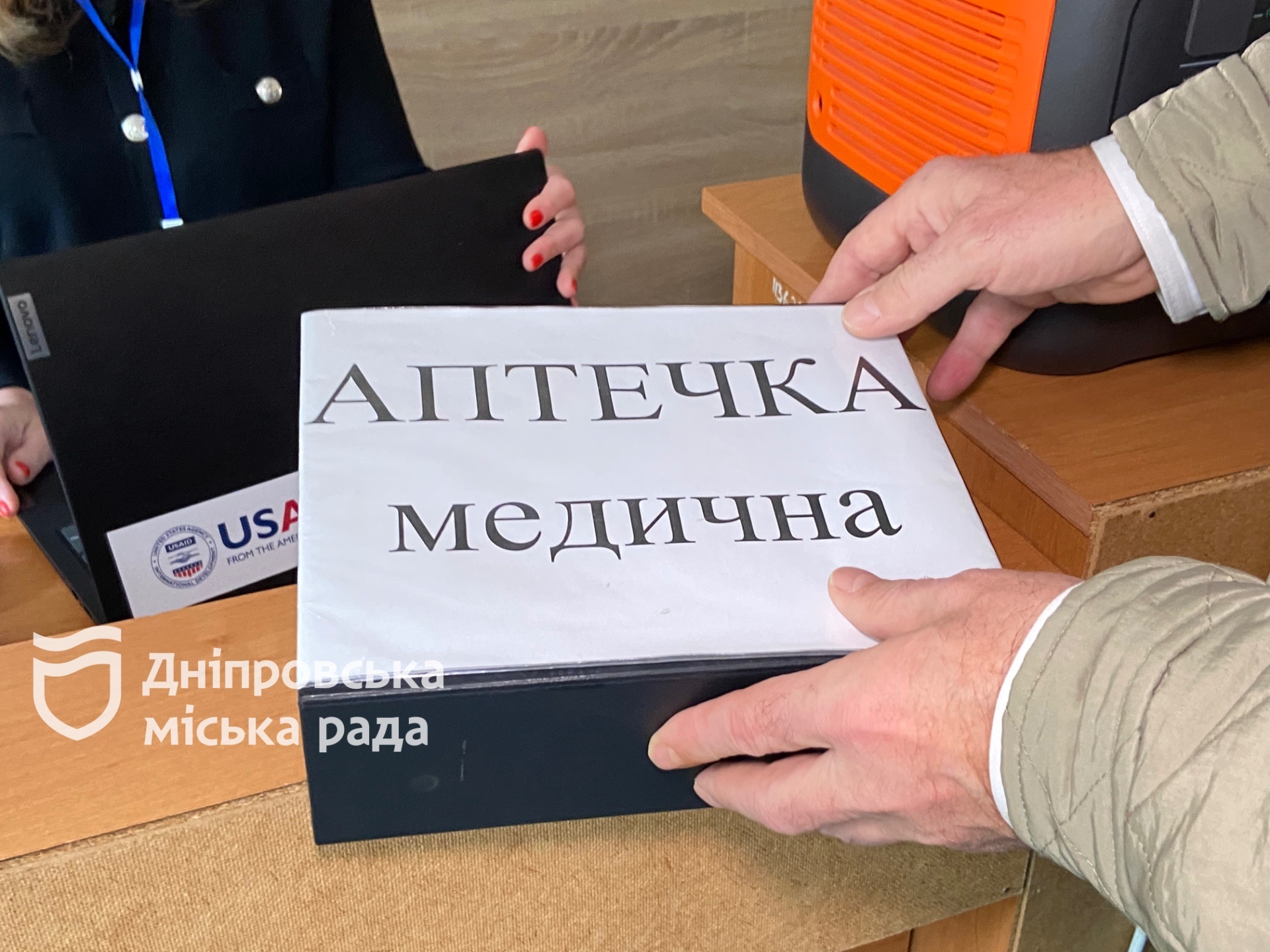 У Дніпрі перевірили роботу пункту незламності на вулиці Осінній, 11-Б 24.10.2025