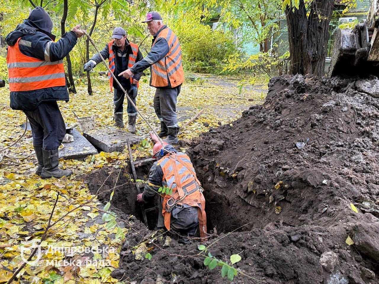 У Дніпрі забезпечують безперебійне водопостачання навіть під час знеструмлень - 27.10.2025