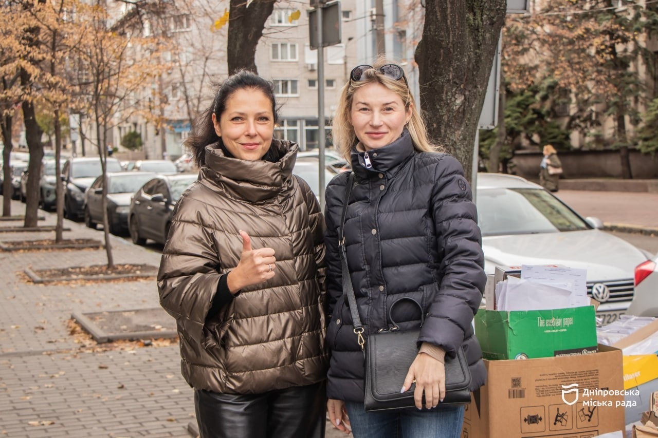 Дніпряни зібрали макулатуру в межах акції «Зігрій військового» 29.10.2025