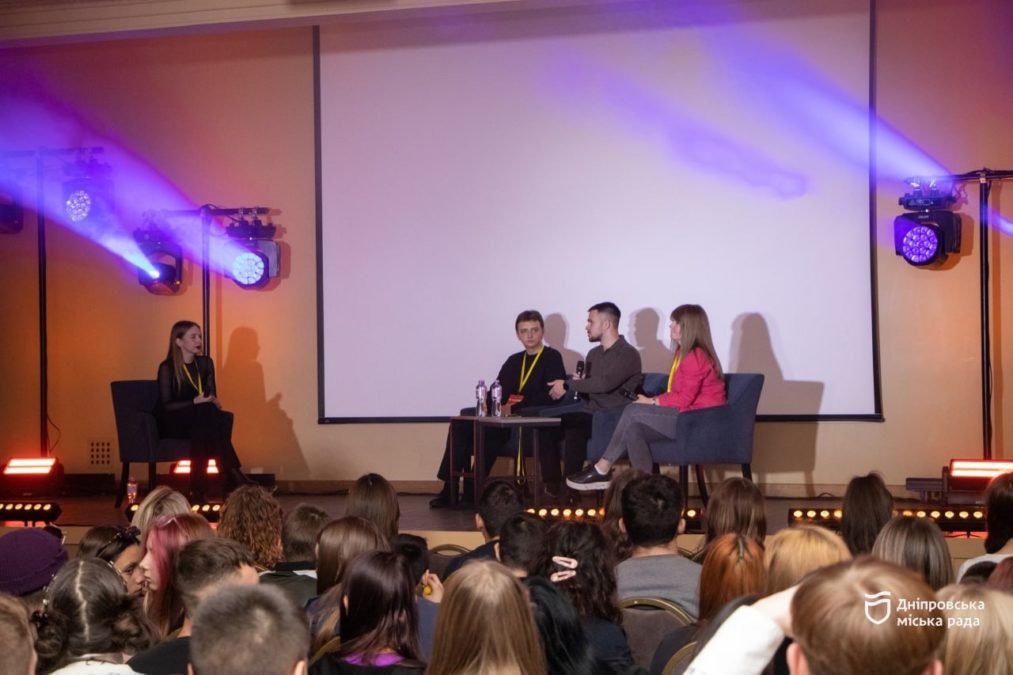 У Дніпрі відбувся перший молодіжний медіафестиваль «DuckFest» 30.10.2025