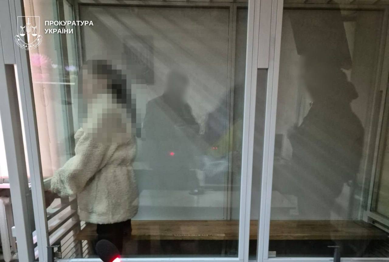У Дніпрі жінка знімала порнографічні відео за участі свого сина 2025